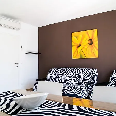 Marco Polo Apartment